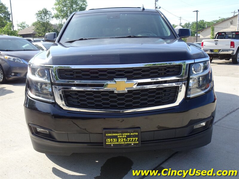 2016 Chevrolet Suburban LT - Photo 2 - Cincinnati, OH 45255