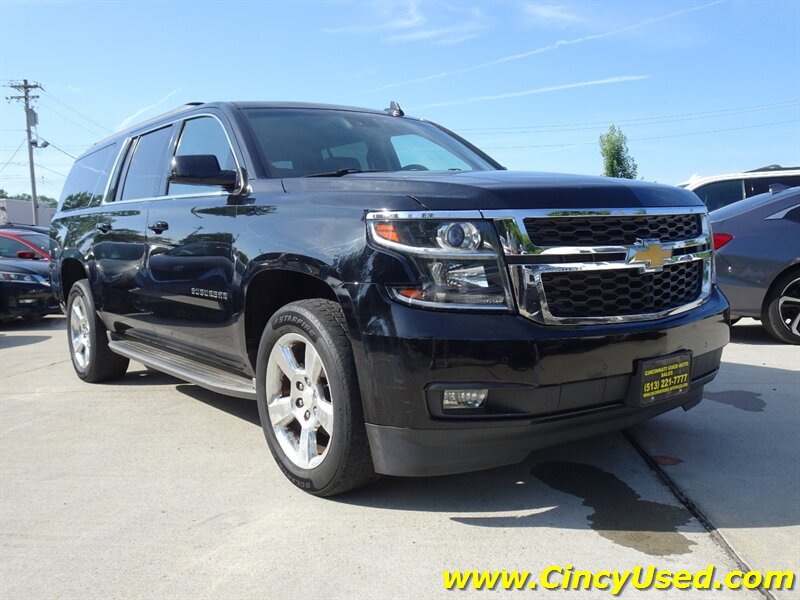 2016 Chevrolet Suburban LT - Photo 4 - Cincinnati, OH 45255