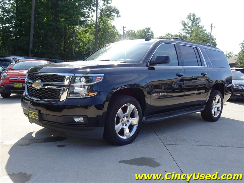 2016 Chevrolet Suburban LT - Photo 3 - Cincinnati, OH 45255
