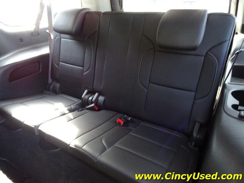 2016 Chevrolet Suburban LT - Photo 24 - Cincinnati, OH 45255