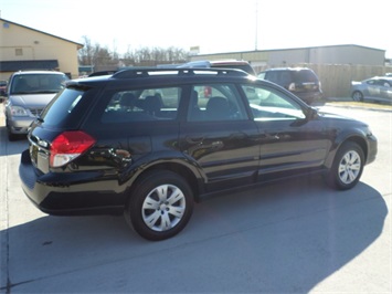 2008 Subaru Outback   - Photo 6 - Cincinnati, OH 45255