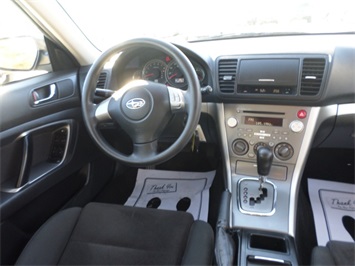 2008 Subaru Outback   - Photo 7 - Cincinnati, OH 45255