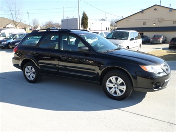 2008 Subaru Outback   - Photo 1 - Cincinnati, OH 45255