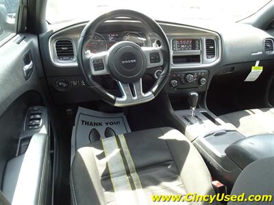 2012 Dodge Charger SRT8 Super Bee - Photo 10 - Cincinnati, OH 45255