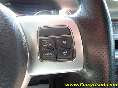 2012 Dodge Charger SRT8 Super Bee - Photo 22 - Cincinnati, OH 45255