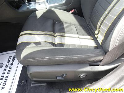 2012 Dodge Charger SRT8 Super Bee - Photo 24 - Cincinnati, OH 45255