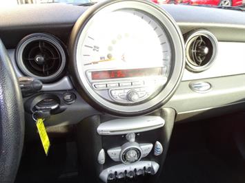 2010 MINI Cooper   - Photo 17 - Cincinnati, OH 45255