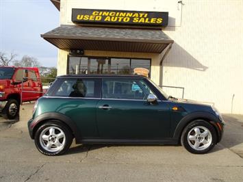 2010 MINI Cooper   - Photo 3 - Cincinnati, OH 45255