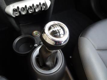 2010 MINI Cooper   - Photo 18 - Cincinnati, OH 45255