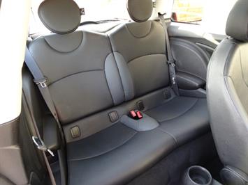 2010 MINI Cooper   - Photo 14 - Cincinnati, OH 45255