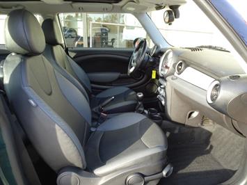 2010 MINI Cooper   - Photo 13 - Cincinnati, OH 45255