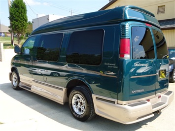 2000 Chevrolet Express   - Photo 4 - Cincinnati, OH 45255