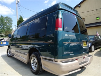 2000 Chevrolet Express   - Photo 12 - Cincinnati, OH 45255