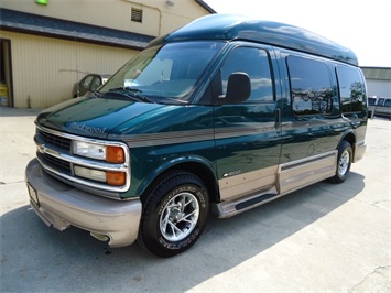 2000 Chevrolet Express   - Photo 3 - Cincinnati, OH 45255