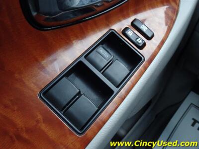 2009 Toyota Camry XLE V6   - Photo 23 - Cincinnati, OH 45255