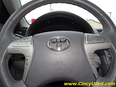2009 Toyota Camry XLE V6   - Photo 19 - Cincinnati, OH 45255