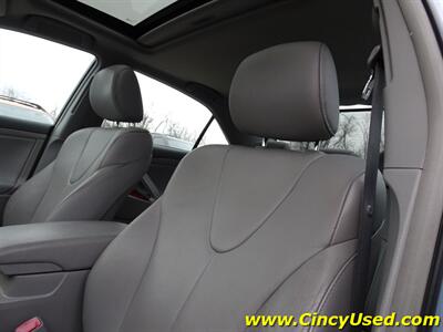 2009 Toyota Camry XLE V6   - Photo 11 - Cincinnati, OH 45255
