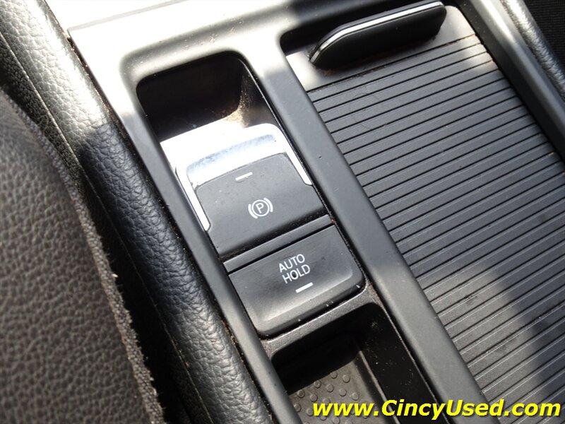 2015 Volkswagen Golf R 4Motion - Photo 22 - Cincinnati, OH 45255