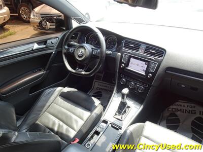 2015 Volkswagen Golf R 4Motion   - Photo 16 - Cincinnati, OH 45255