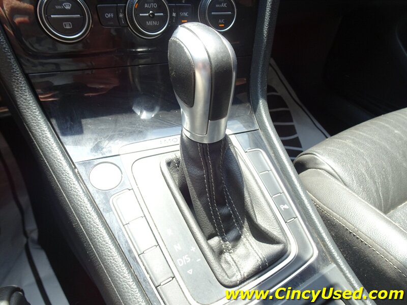 2015 Volkswagen Golf R 4Motion - Photo 19 - Cincinnati, OH 45255