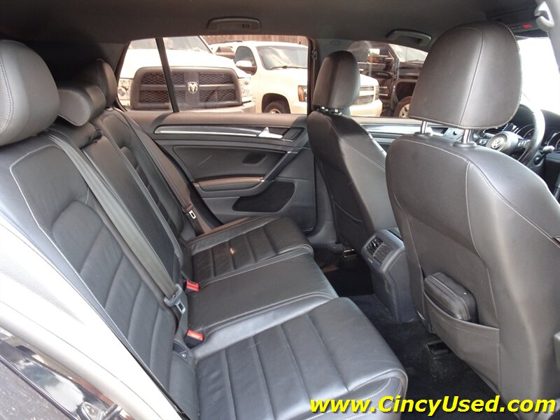 2015 Volkswagen Golf R 4Motion - Photo 15 - Cincinnati, OH 45255