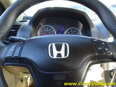 2011 Honda CR-V SE   - Photo 18 - Cincinnati, OH 45255