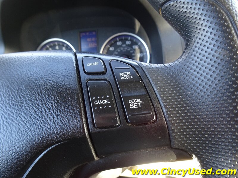 2011 Honda CR-V SE photo 21