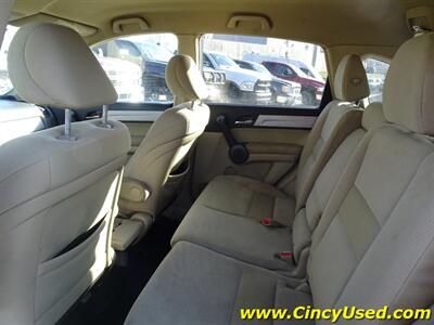 2011 Honda CR-V SE   - Photo 12 - Cincinnati, OH 45255