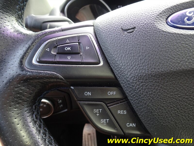2017 Ford Focus RS - Photo 25 - Cincinnati, OH 45255