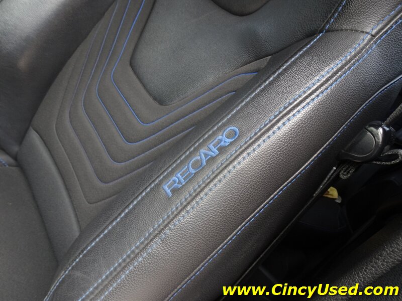 2017 Ford Focus RS - Photo 34 - Cincinnati, OH 45255