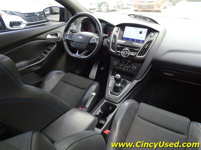 2017 Ford Focus RS - Photo 17 - Cincinnati, OH 45255