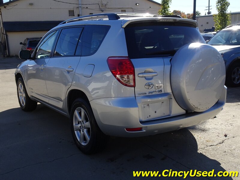 2008 Toyota RAV4 Limited - Photo 9 - Cincinnati, OH 45255