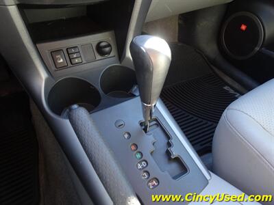 2008 Toyota RAV4 Limited - Photo 17 - Cincinnati, OH 45255