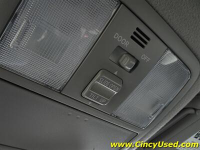 2008 Toyota RAV4 Limited - Photo 25 - Cincinnati, OH 45255