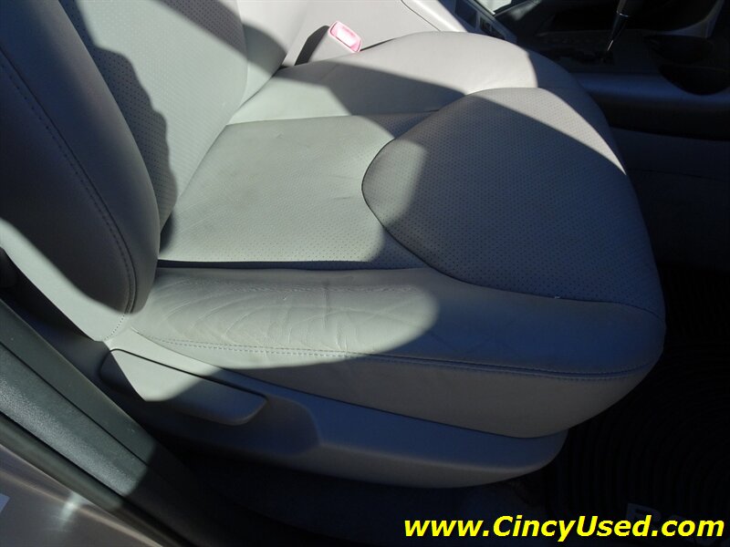 2008 Toyota RAV4 Limited - Photo 32 - Cincinnati, OH 45255