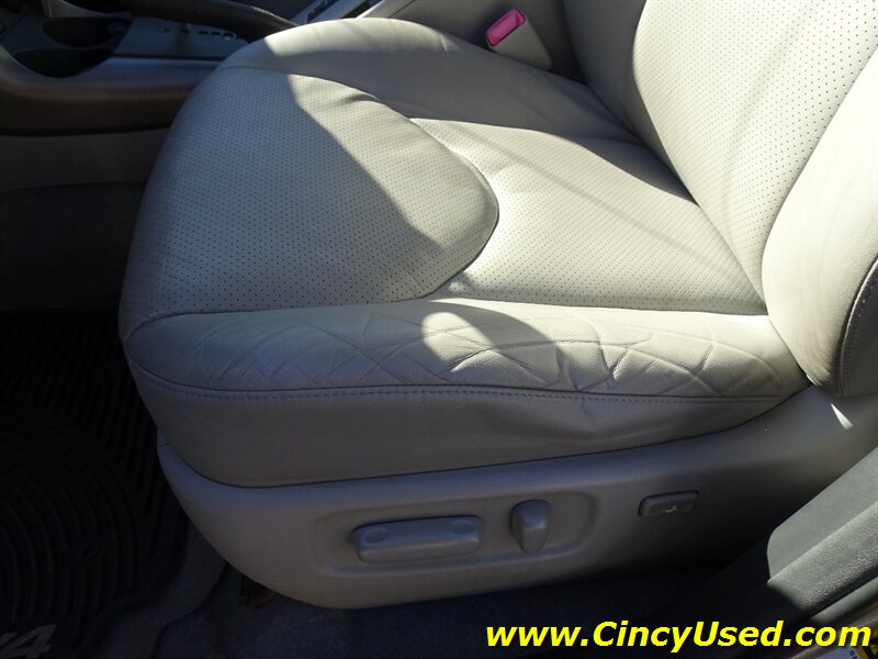 2008 Toyota RAV4 Limited - Photo 31 - Cincinnati, OH 45255