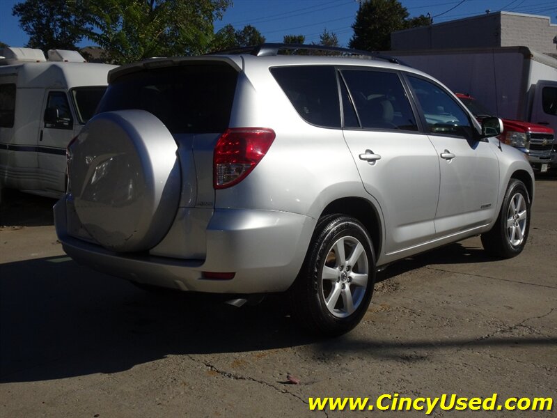 2008 Toyota RAV4 Limited - Photo 7 - Cincinnati, OH 45255