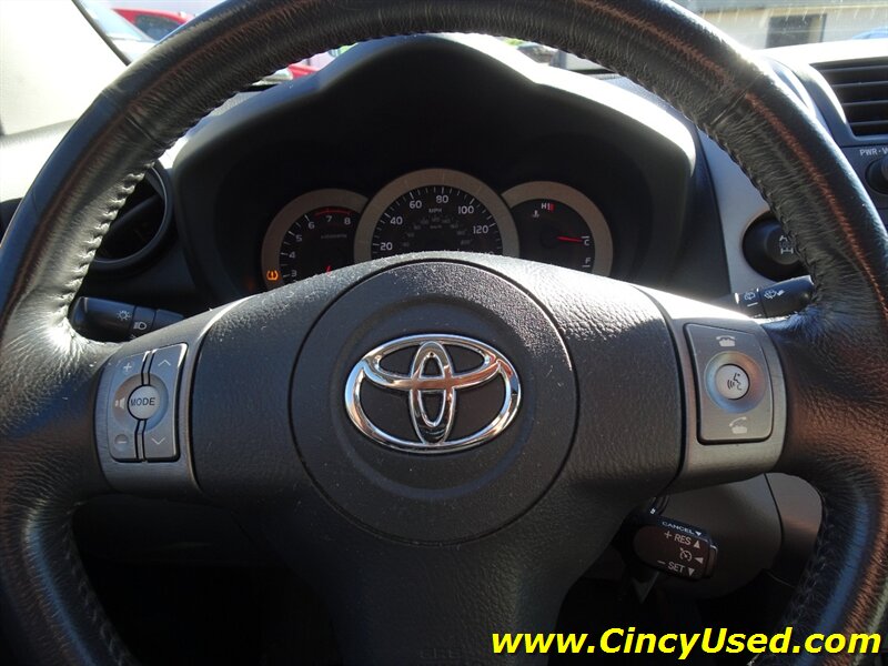 2008 Toyota RAV4 Limited - Photo 19 - Cincinnati, OH 45255