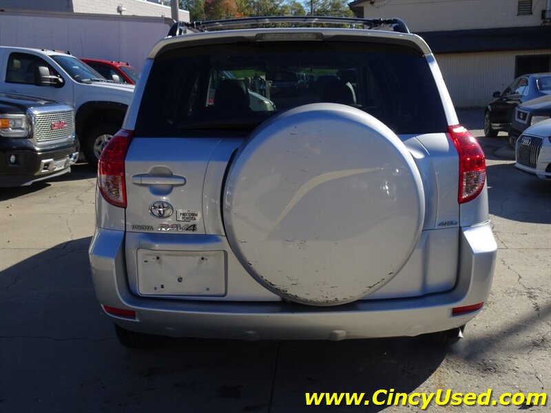 2008 Toyota RAV4 Limited - Photo 8 - Cincinnati, OH 45255