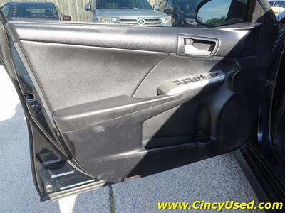 2014 Toyota Camry SE   - Photo 25 - Cincinnati, OH 45255