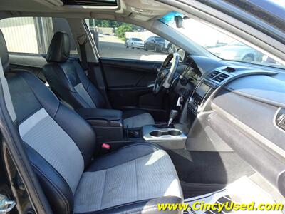 2014 Toyota Camry SE   - Photo 16 - Cincinnati, OH 45255