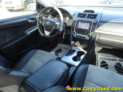 2014 Toyota Camry SE   - Photo 15 - Cincinnati, OH 45255