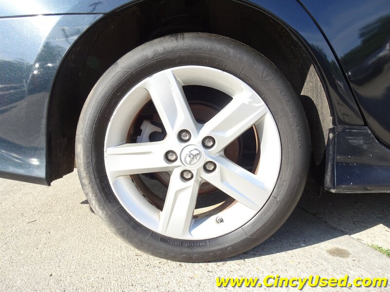 2014 Toyota Camry SE - Photo 29 - Cincinnati, OH 45255