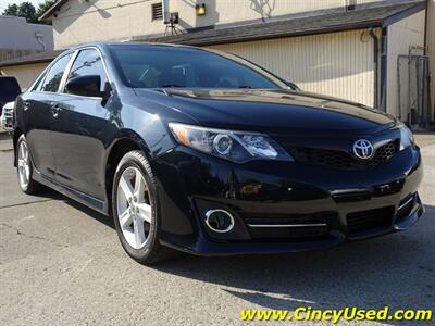 2014 Toyota Camry SE   - Photo 4 - Cincinnati, OH 45255