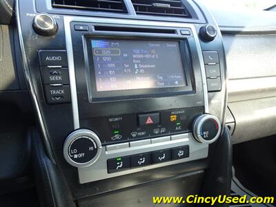 2014 Toyota Camry SE   - Photo 18 - Cincinnati, OH 45255
