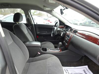 2007 Chevrolet Impala LT  3.5L V6 FWD - Photo 14 - Cincinnati, OH 45255