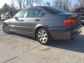 2003 BMW 3 Series 325i   - Photo 12 - Cincinnati, OH 45255