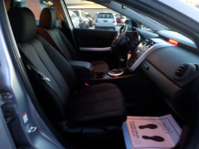2008 Mazda CX-7 Sport - Photo 8 - Cincinnati, OH 45255