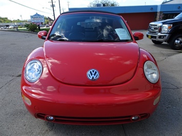 2004 Volkswagen New Beetle GLS   - Photo 2 - Cincinnati, OH 45255