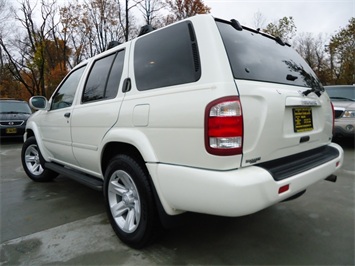 2003 Nissan Pathfinder SE   - Photo 12 - Cincinnati, OH 45255